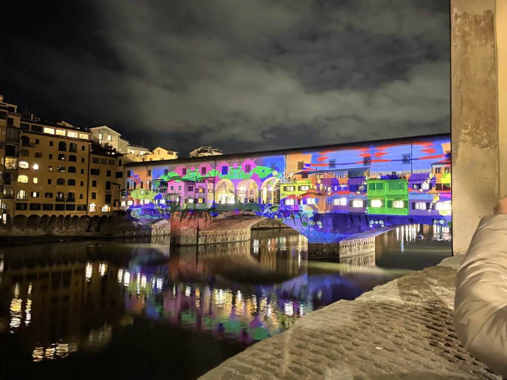 Proyecciones de luz durante la Navidad en Florencia